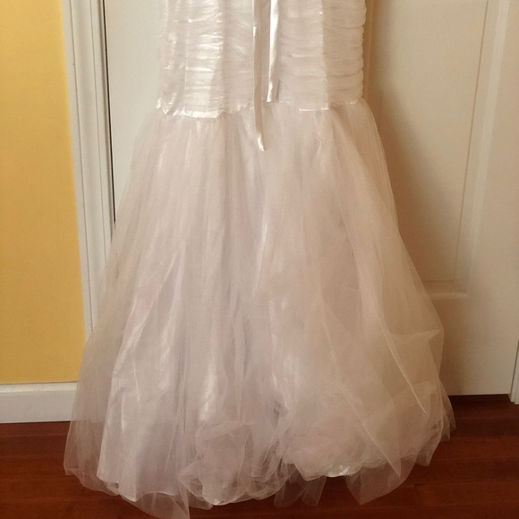 White prom/wedding dress. - Picture 4 of 4